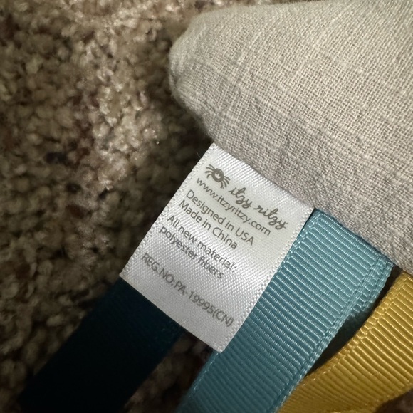 Itzy Ritzy SpiralCar seat and stroller Activity Toy ages 0 months and up - Picture 2 of 6